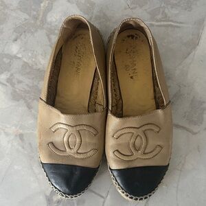 CHANEL Two-Tone Leather Espadrille Flats in Tan and Black